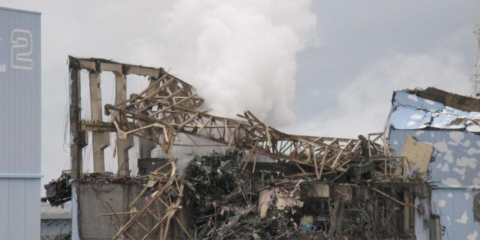 Appearance of Fukushima Nuclear Power Plant Unit 3 after the explosion Fukushima Nuclear Power Plant Unit 3 Photo credit: 資源エネルギー庁